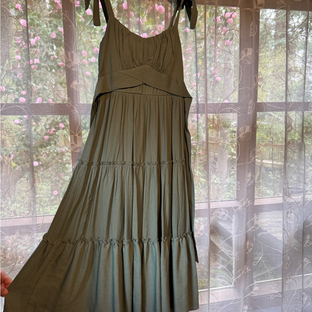 Trixxi Beautiful Olive Green dress M